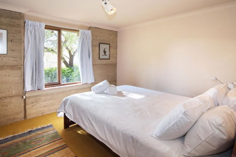 Trastevere Cowaramup Farm House - Foster Accommodation 1