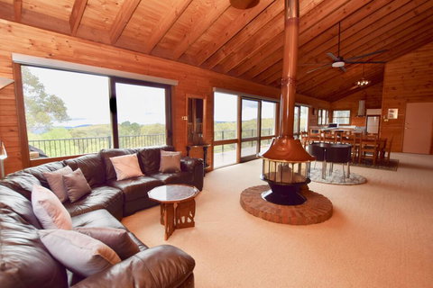 Treetops Retreat Katoomba - Foster Accommodation 0