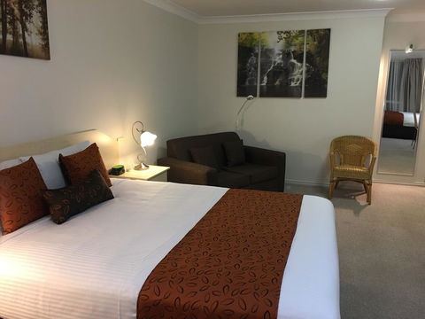 Tuckerbox Motor Inn - Foster Accommodation 0