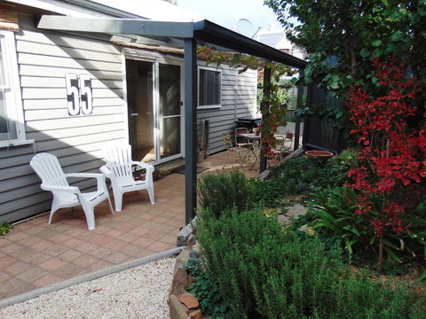 Twin Palms Castlemaine - Foster Accommodation 2