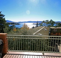 Twin Seasons 4 - Lake and Mountain Views - Foster Accommodation