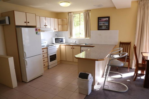 Twin Seasons 5 - Foster Accommodation 3