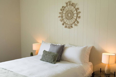 Two Bedroom Gem, Short Drive To MONA - Foster Accommodation 1