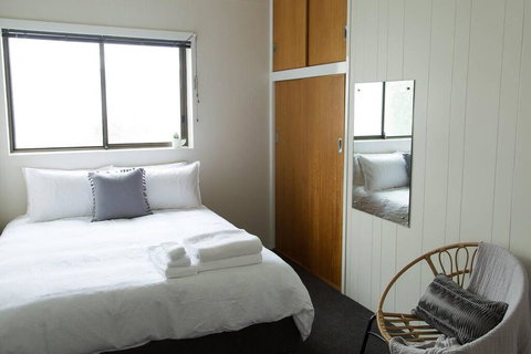 Two Bedroom Gem, Short Drive To MONA - Foster Accommodation 3