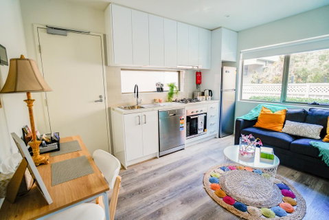 U1 Brunswick Living Brand New Apartment Close To Airport And CBD - Foster Accommodation 0