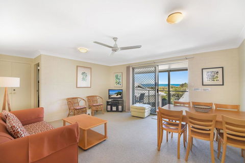 Unit 3 At 4 Pelican Street, Peregian Beach, Noosa Shire - Foster Accommodation 1