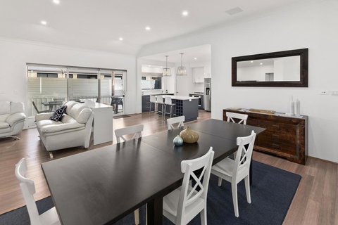 Vasse Manor - Foster Accommodation 0