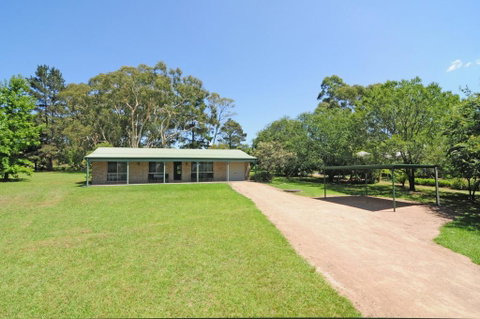 Valley Haven - 3 Bedrooms Close To The Village! - Foster Accommodation 1
