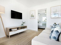 Ventura Beach Motel - 1 Bedroom