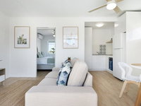 Ventura Beach Motel - 1 Bedroom Unit 8