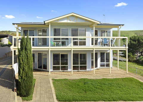 VALLEY VIEWS - 10 Valley Heights Drive - Foster Accommodation 2