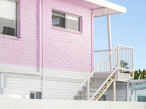 Ventura Beach Motel 2 Bed Poolside - Unit 4 - Foster Accommodation 3