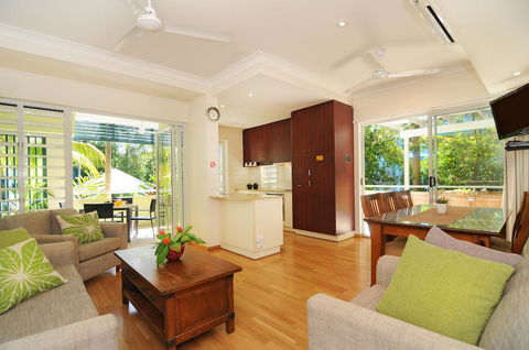 Verandahs Boutique Apartments - Foster Accommodation 2