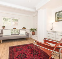 Vibrant Oversized Studio in Leafy Balgowlah - Foster Accommodation