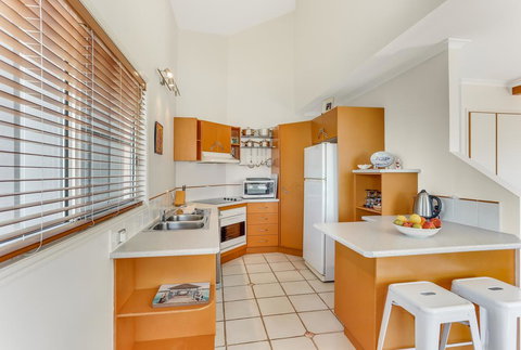 Verona At Sunrise - Foster Accommodation 2