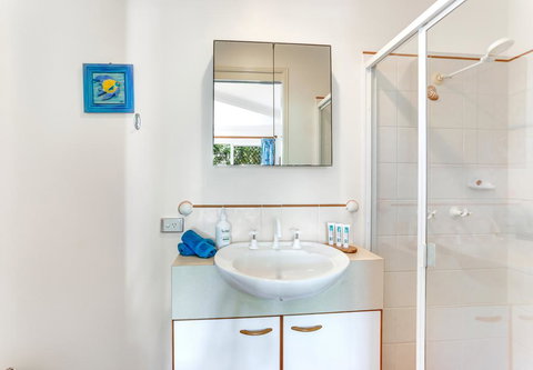 Verona At Sunrise - Foster Accommodation 3