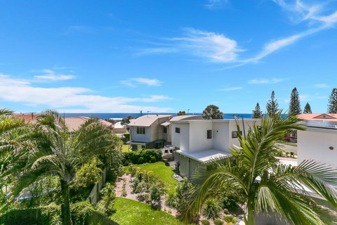 Verona At Sunrise - Foster Accommodation 1