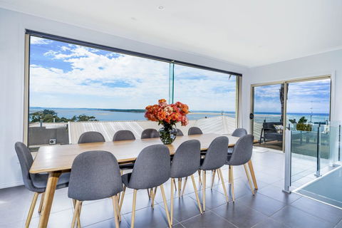 VIEWS FOREVER - INVERLOCH - Foster Accommodation 1