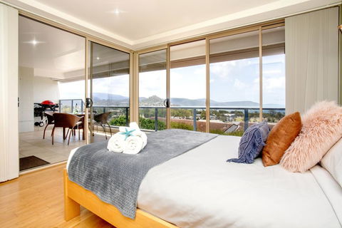 VIEWS ON ELSHEBY - Foster Accommodation 1
