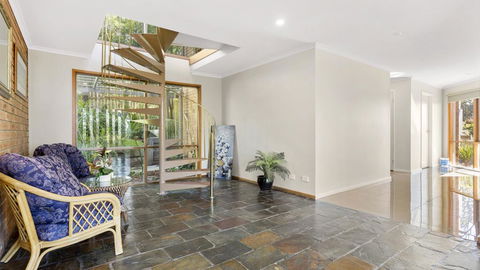 VIEWS AT MCCRAE..... - Foster Accommodation 3