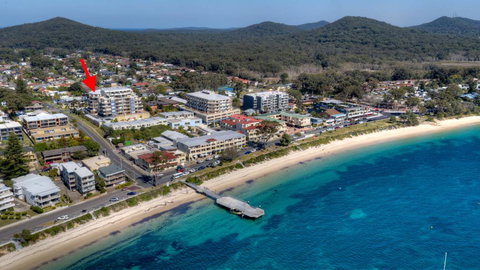 Views, Views & More Views, Sub-Penthouse In Shoal Bay - Foster Accommodation 3