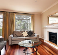 Villa 2br Nebbiolo Resort Condo located within Cypress Lakes Resort nothing is more central - Foster Accommodation