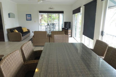 Villa 31 At Tangalooma Resort - Foster Accommodation 3