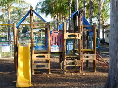 Villa Holiday Park - Foster Accommodation 1