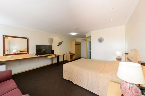 Villa Mirasol Motor Inn - Foster Accommodation 3