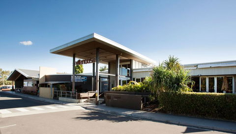 Villa Noosa Hotel - Foster Accommodation 0