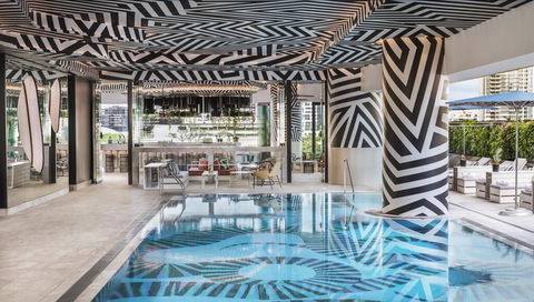 W Brisbane - Foster Accommodation 1