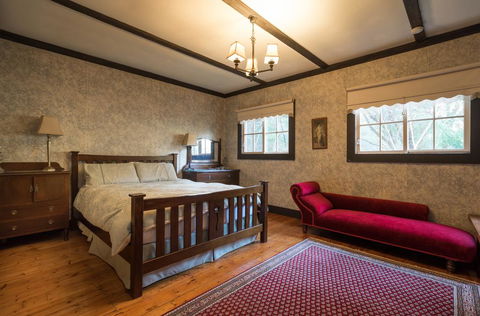 Walhalla Coach House - Foster Accommodation 1