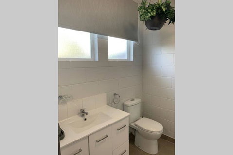 Walk To Lamberts Beach With Wi-fi And Netflix - Foster Accommodation 3