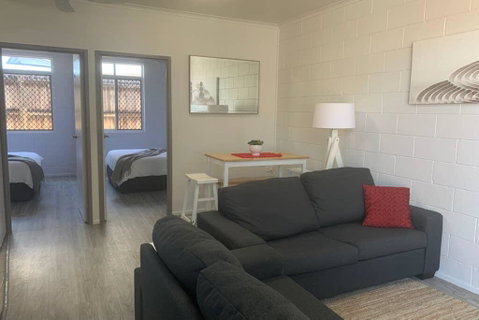 Walk To Lamberts Beach With Wi-fi And Netflix - Foster Accommodation 2