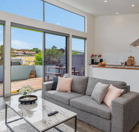 Walk to Salamanca Queens Cottage LUX 3bdm Queens Cottage - Foster Accommodation