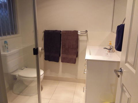 Waratah And Wattle Apartments - Foster Accommodation 1