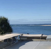 Waterfront Resort Perfect For A Couples Getaway - Foster Accommodation