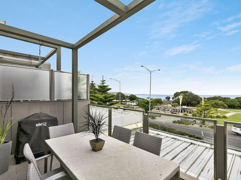 WATERFRONT TWO - Position Perfect , , , NEW LISTING 2019, , ,  - Foster Accommodation 1