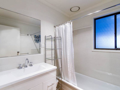 Perfect For Family Fun - Foster Accommodation 9