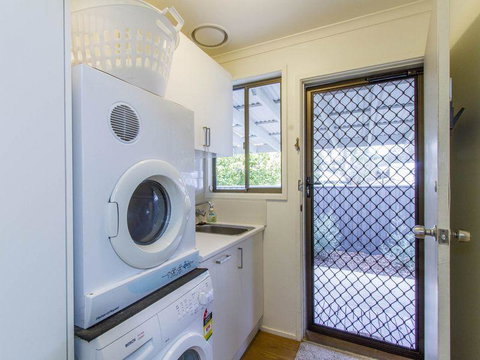 Perfect For Family Fun - Foster Accommodation 12