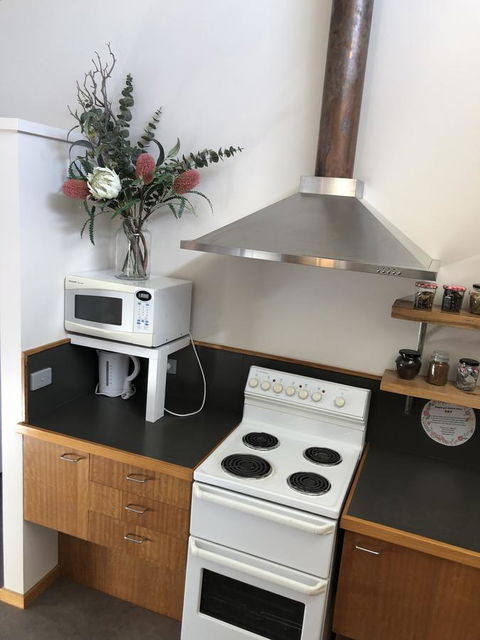 The PC Cottage - Foster Accommodation 17