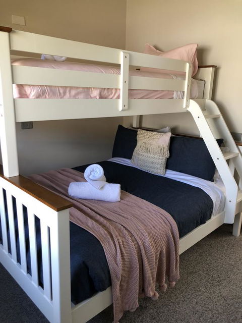 The PC Cottage - Foster Accommodation 13