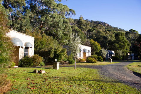 Marwood Villas - Foster Accommodation 8
