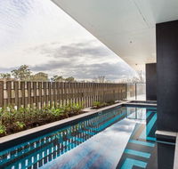 Complete Host 50 Claremont St Apartments - Foster Accommodation