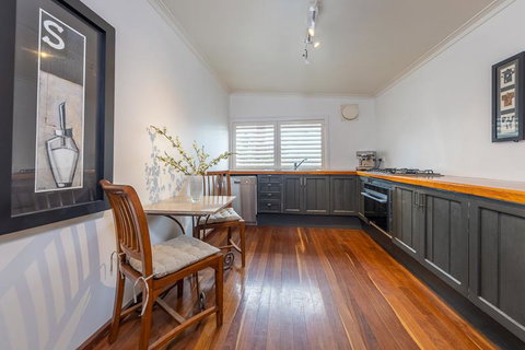 Chestnut Daylesford - Foster Accommodation 2