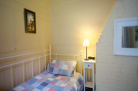 Healesville Apartments - Foster Accommodation 35