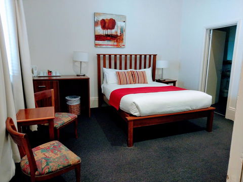 Ansonia On Lydiard - Foster Accommodation 31