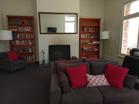 Ansonia On Lydiard - Foster Accommodation 38