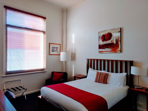 Ansonia On Lydiard - Foster Accommodation 40