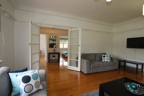 A Stroll Away - Foster Accommodation 4